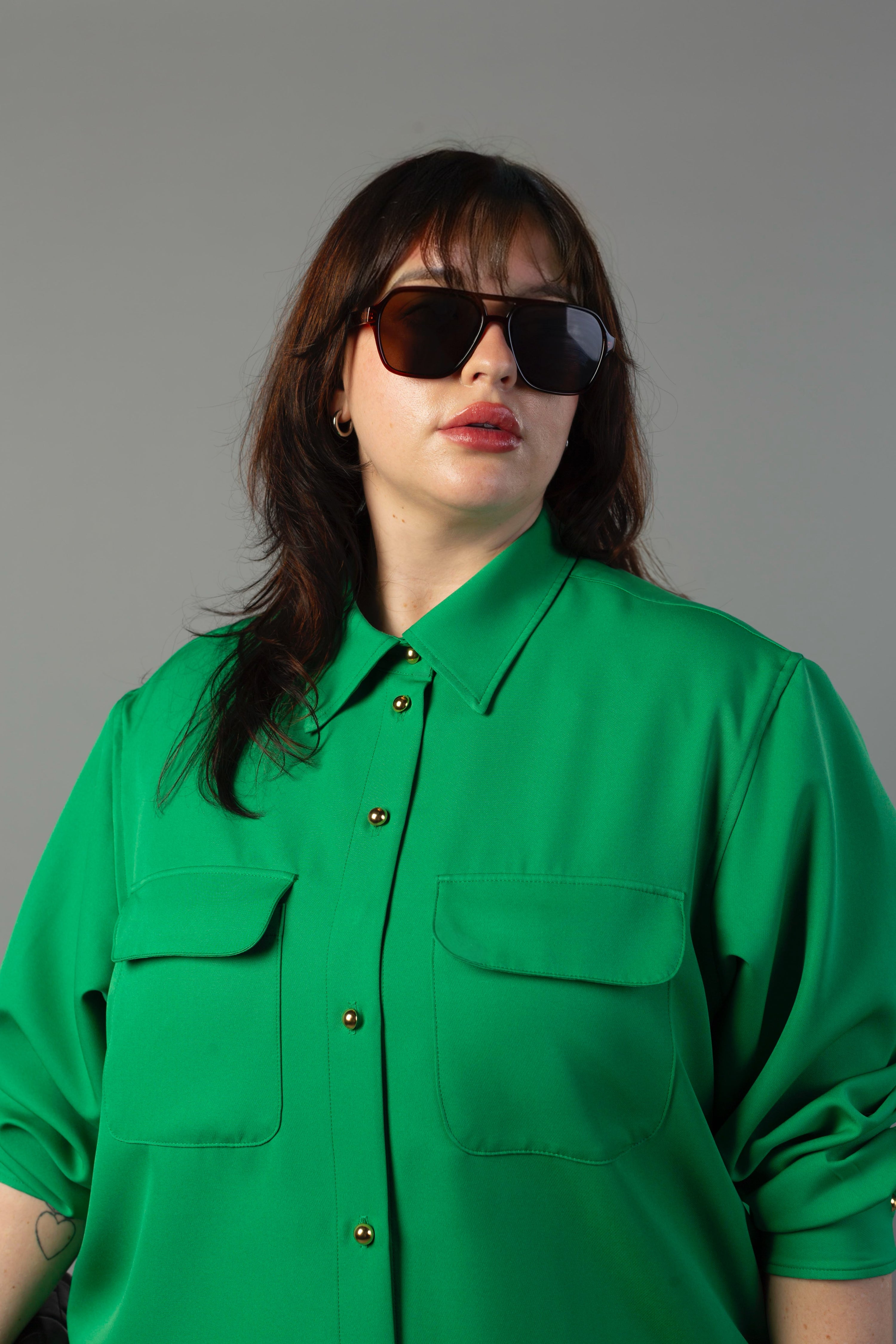 The Payton Two Pocket Shirt - Green