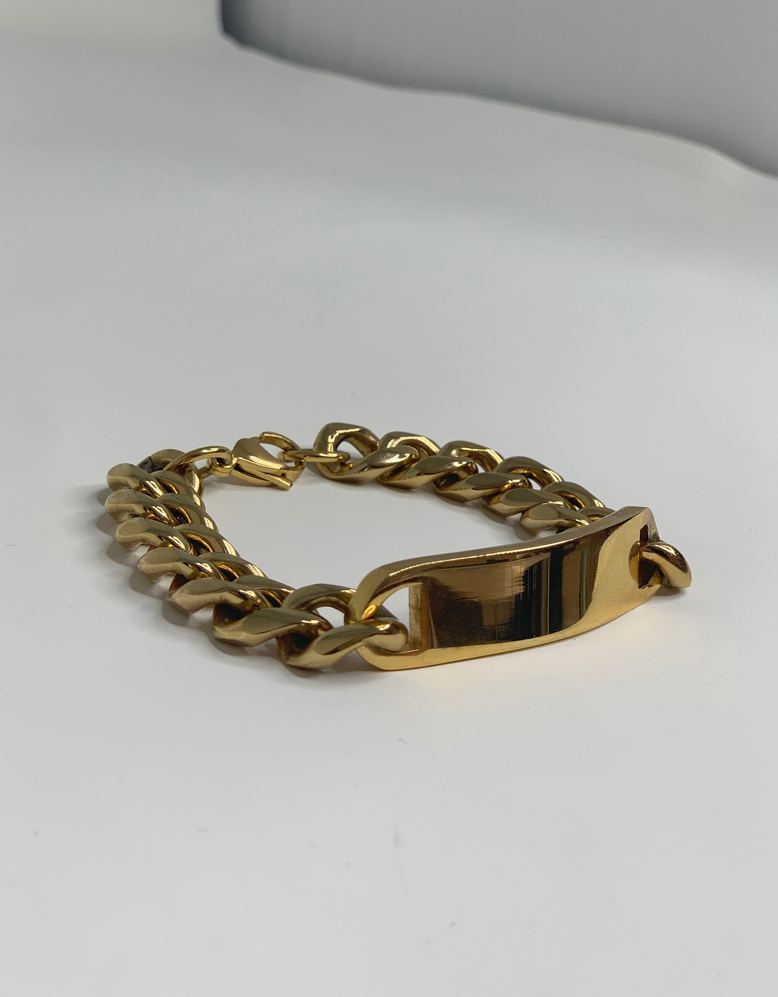 cubanbraceletspdp3_d84b0898-f2b7-457b-b81a-a225a44349a3.jpg